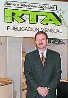 Marcelo Alvarez en la visita al stand de RTA